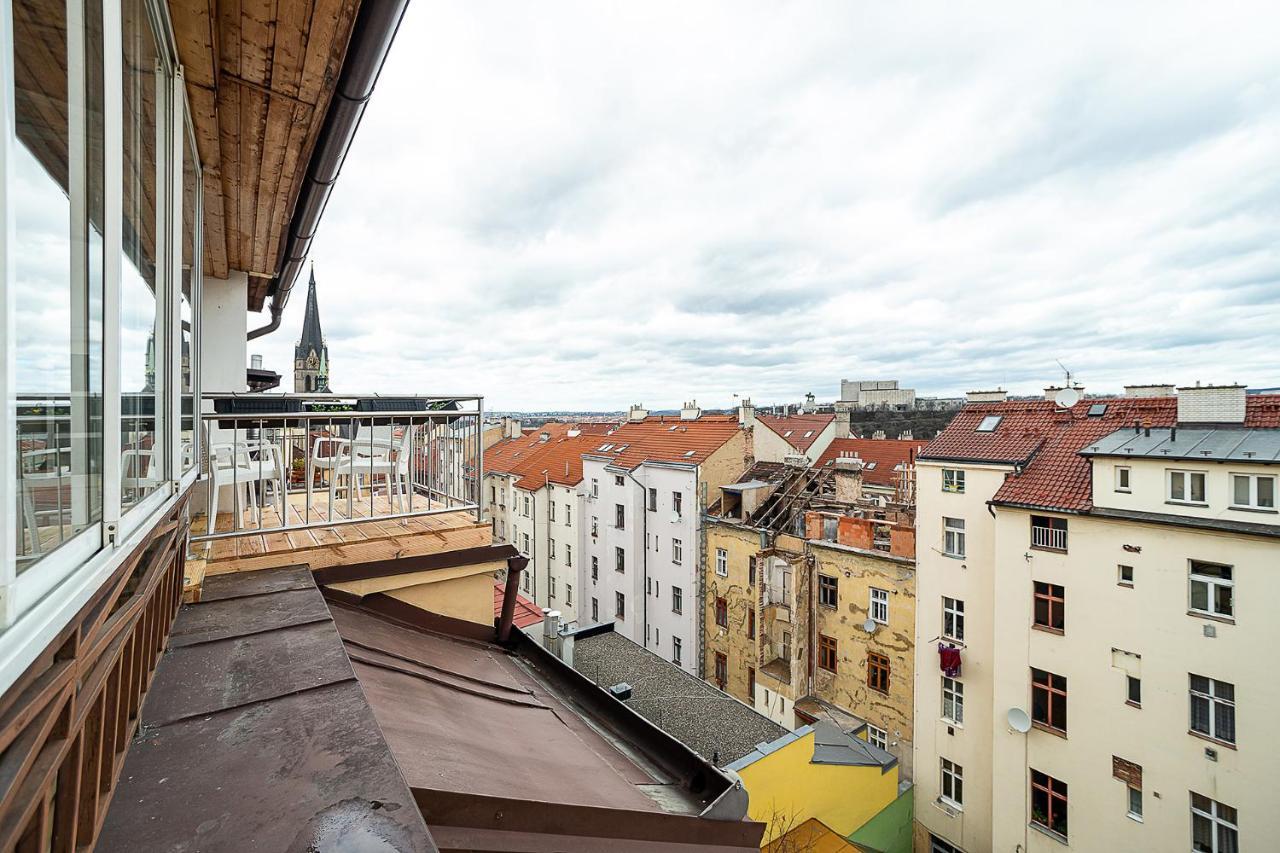 Big 4-Bedroom Flat, Terrace With Great Vitkov View Prag Exteriör bild
